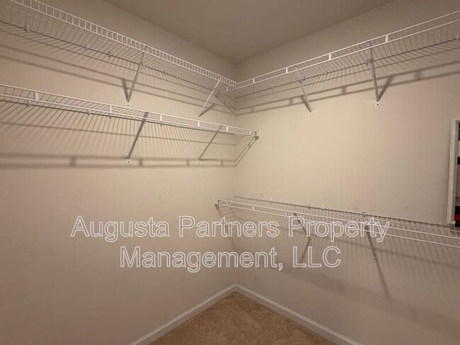 Building Photo - 1097 Sapphire Dr