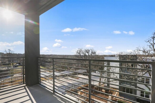 Building Photo - 4801 Springdale Rd