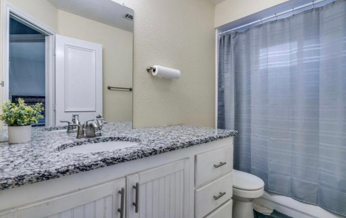 Building Photo - 7717 Coral Way