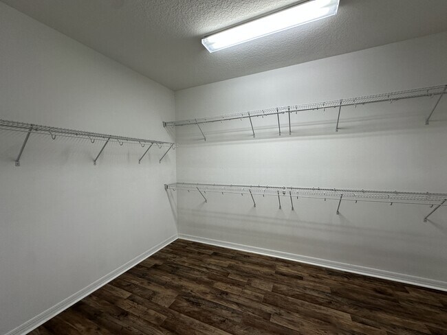 Building Photo - 6836 Trellis Vine Loop