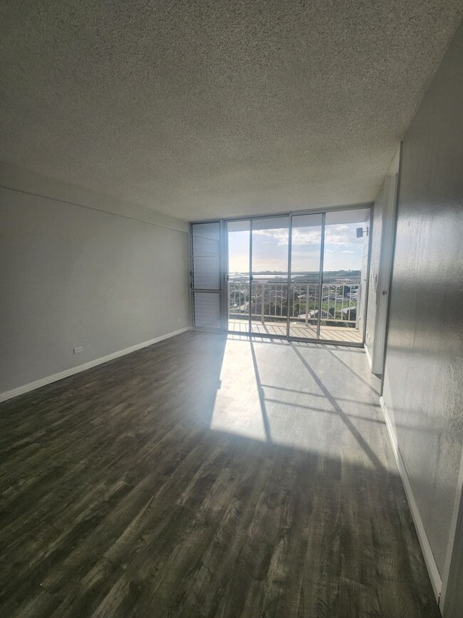 Building Photo - 2302 Kauhale #806