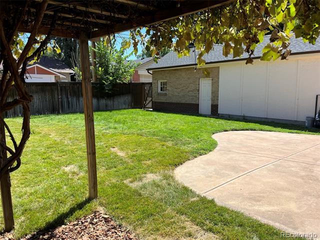 Building Photo - 750 S Gaylord St