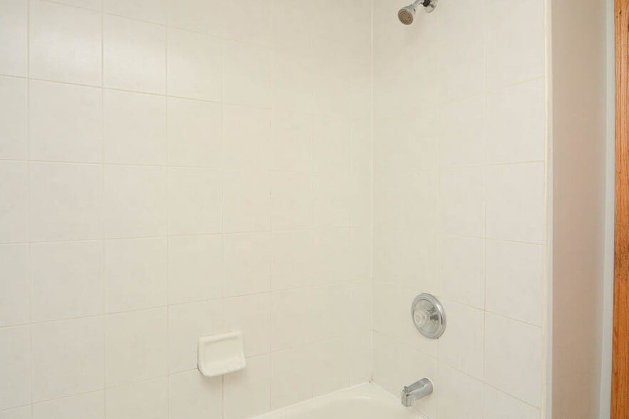 Building Photo - 1420 W Ohio St