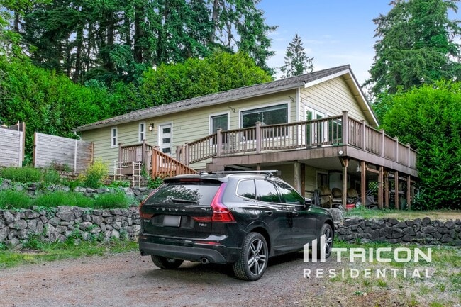 Primary Photo - 5555 Madrona Ave NE