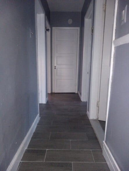 Building Photo - 5028 Jefferson Ave