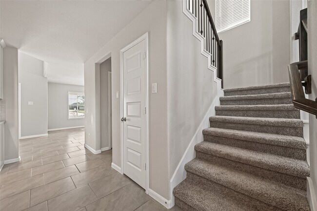 Building Photo - 9227 Downing St