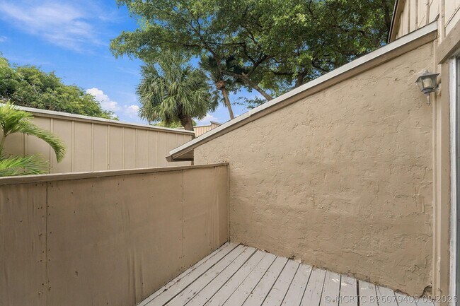 Building Photo - 5854 NW 21st St