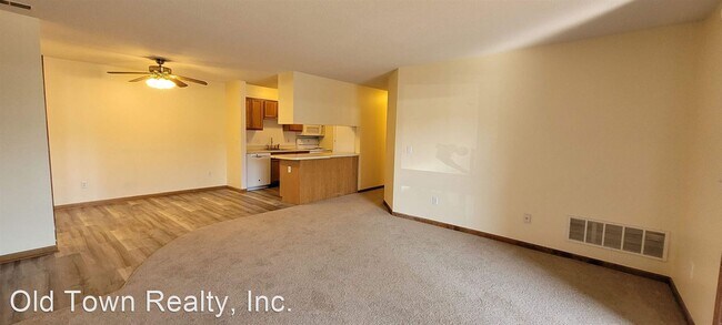 Building Photo - 2 br, 2 bath House - 2568 Eagle Circle #4