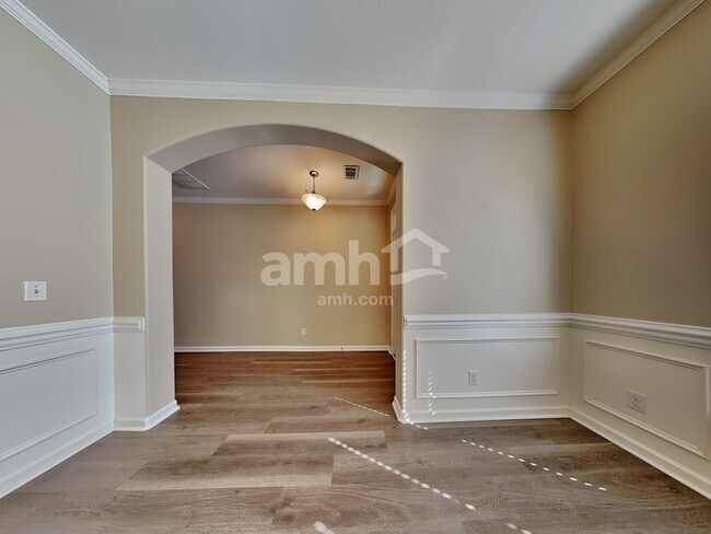 Building Photo - 25 Concordia Ct