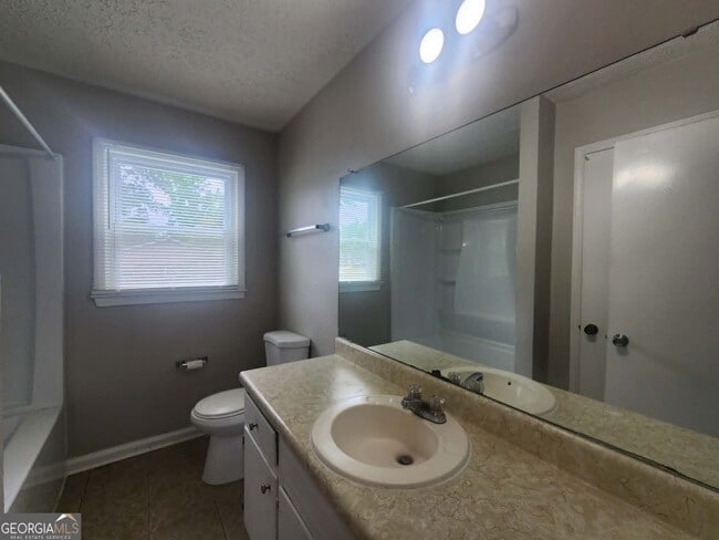 Building Photo - 115 Plum Orchard Rd