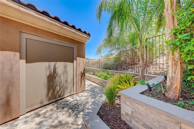 Building Photo - 1238 Calcione Dr