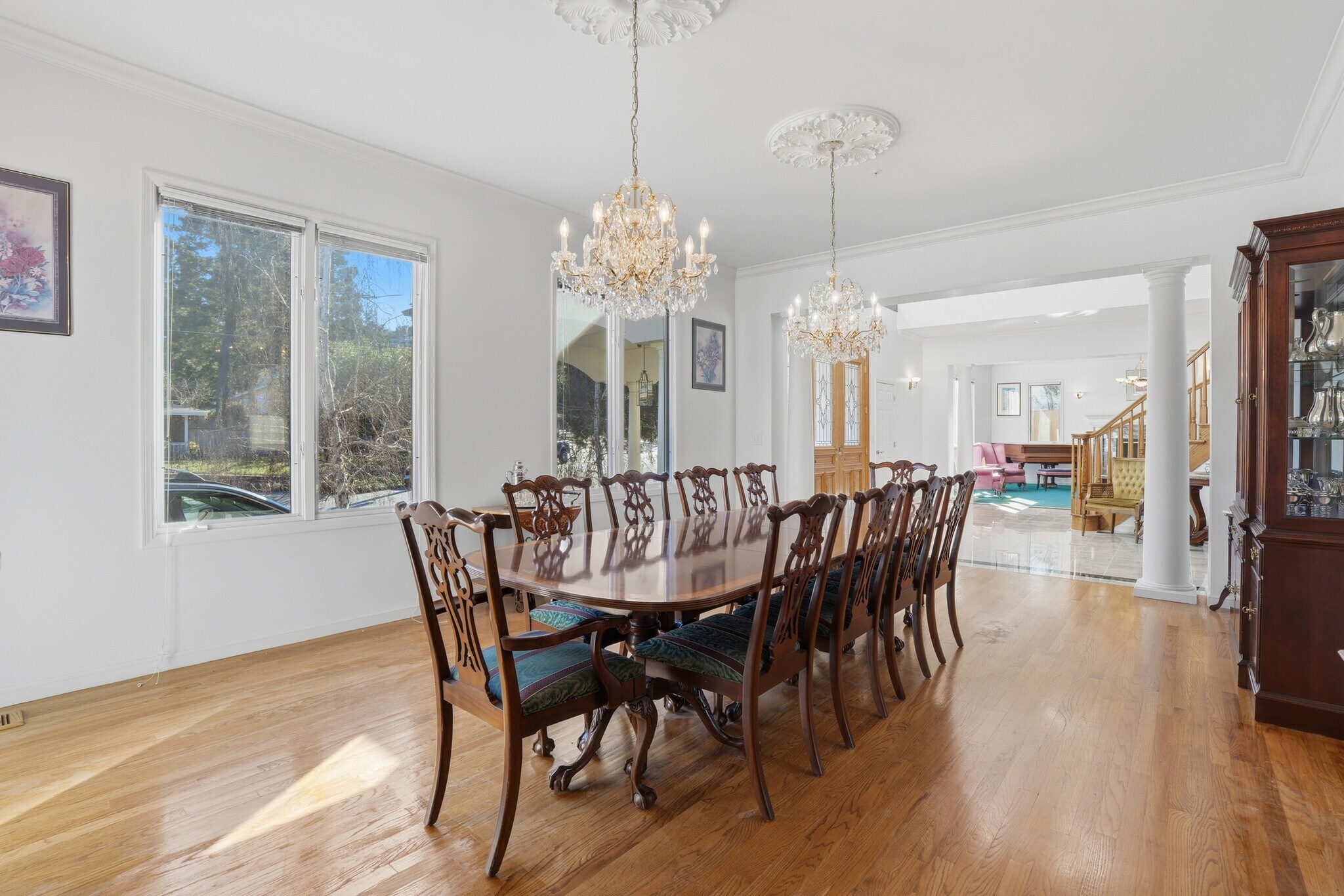 Building Photo - 544 Sunset Way