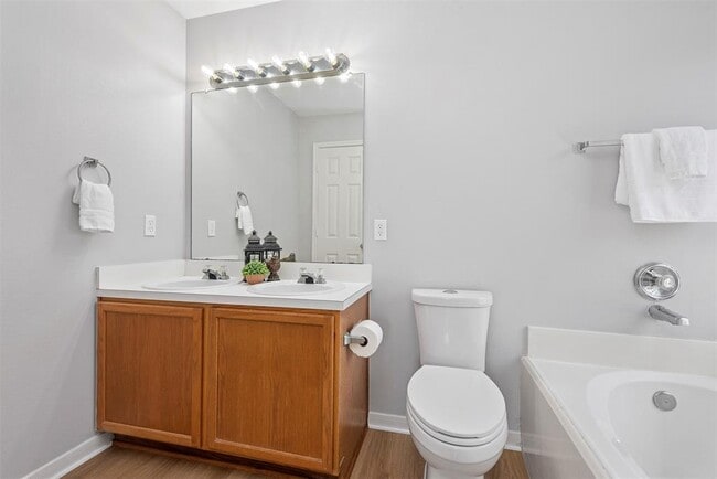 Building Photo - 11811 Skydale Dr