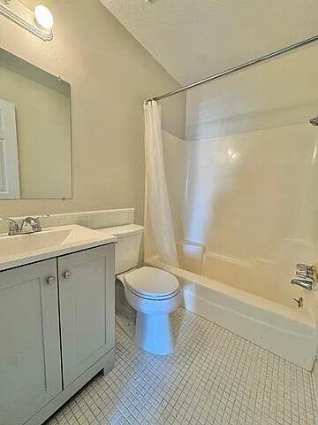 Building Photo - 1017 Stevens Creek Rd