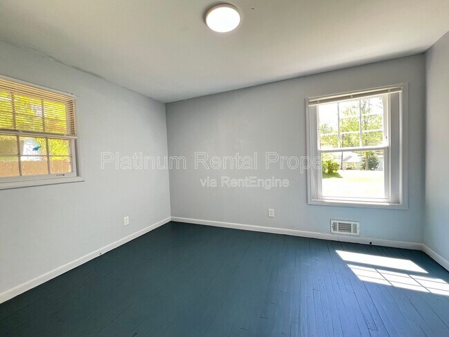 Building Photo - 2170 Beech Valley Dr