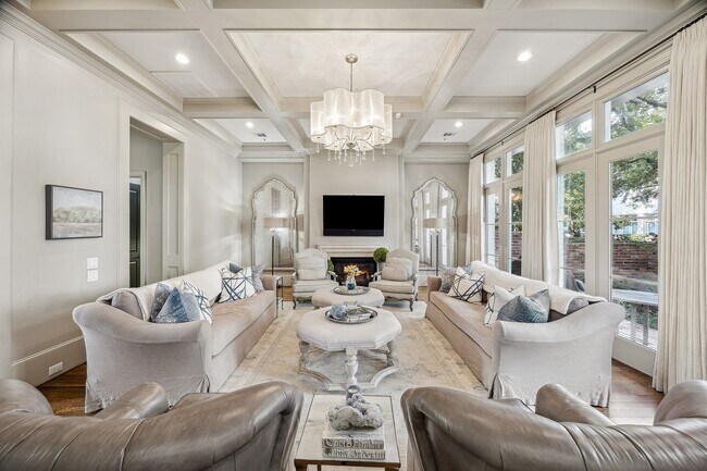 Building Photo - 3240 Bammel Ln