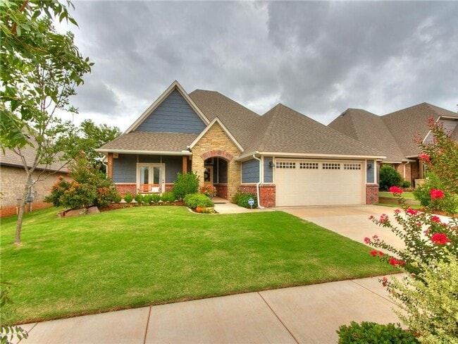 Building Photo - Beautiful 3 bedroom 2 bathroom home in Mon...