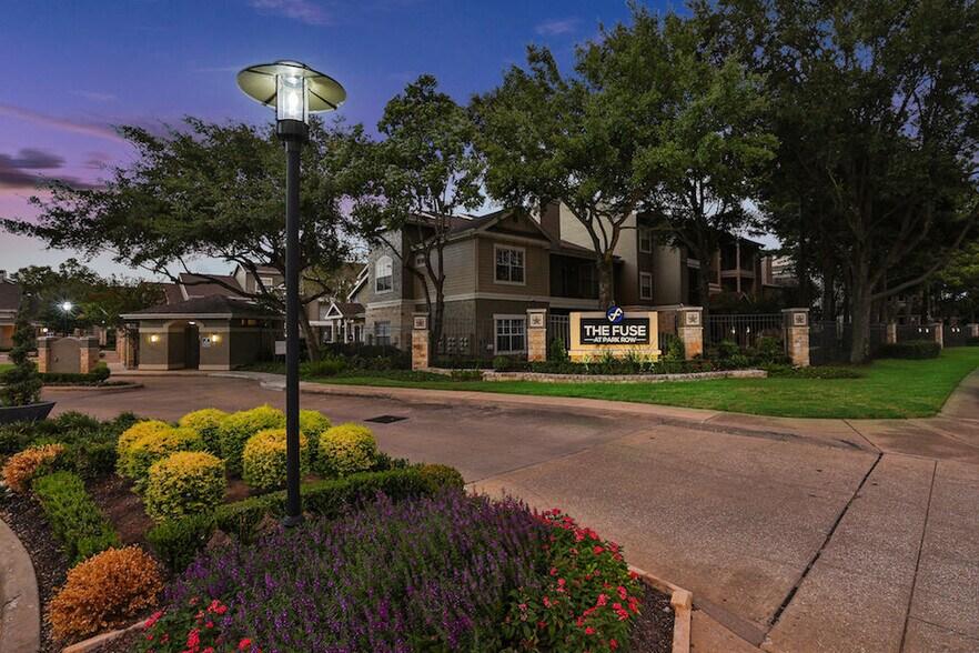 Entrance - The Fuse at Park Row