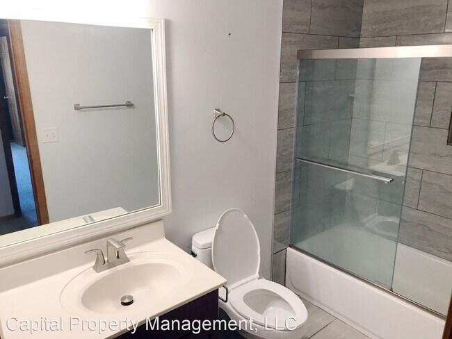 Building Photo - 4 br, 2.5 bath House - 8523 Castle Creek Dr