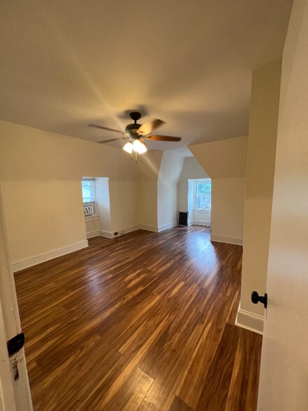 Building Photo - 511 Brinton St