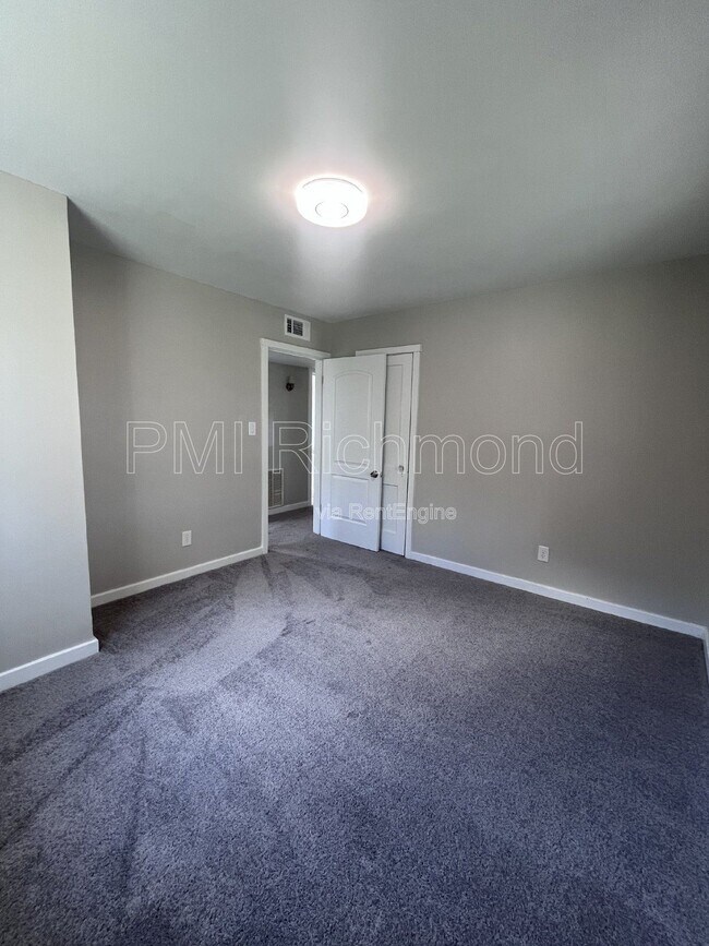 Building Photo - 3007 Grant St