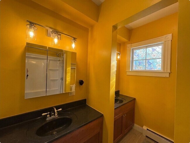 Building Photo - 16 Boston Ave