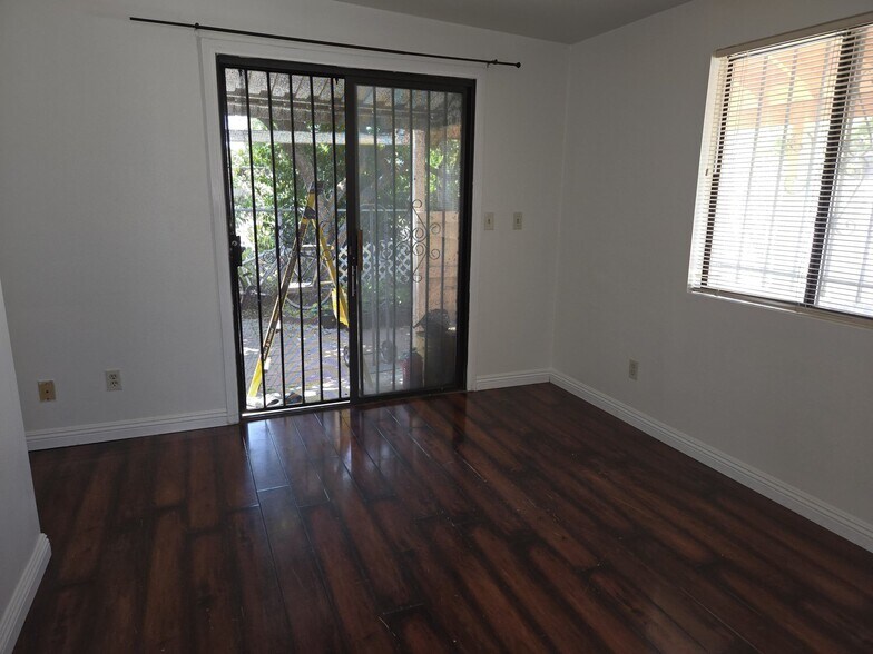 Building Photo - 2815 Montezuma Ave