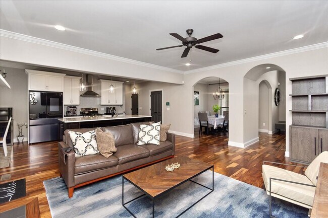 Building Photo - READY FOR SHOWINGS! 4BR Home in Blackman School district