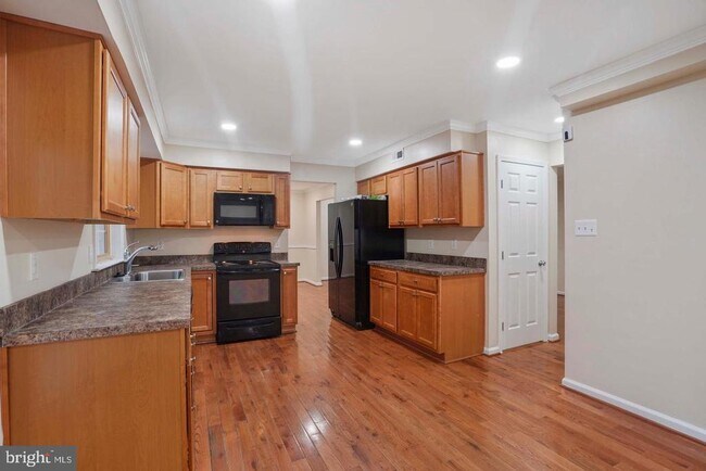 Building Photo - 5105 PHEASANT Rd