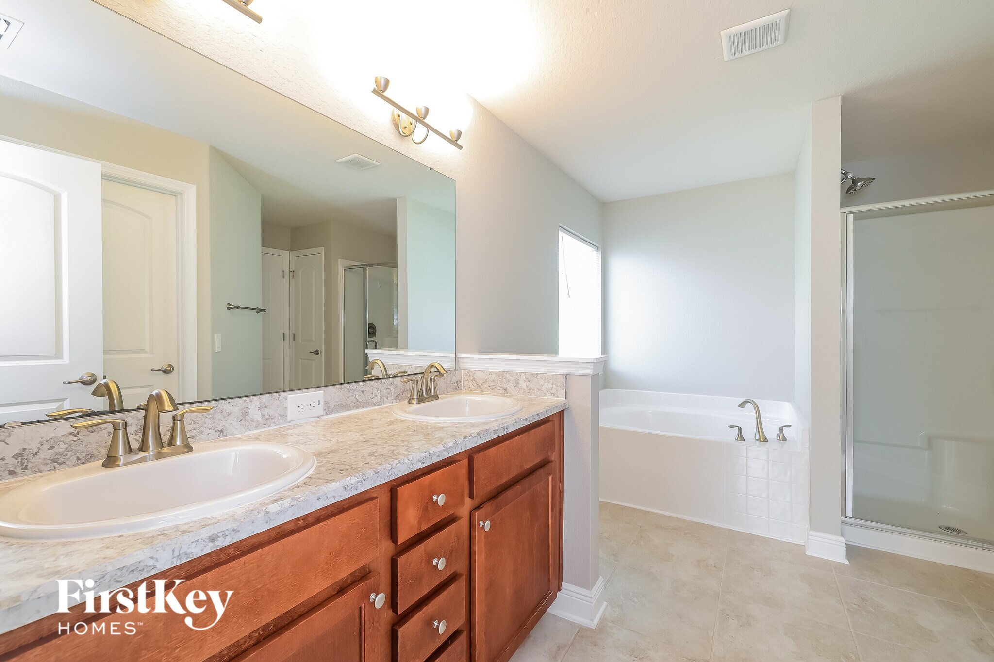 Building Photo - 403 Buchannan Dr