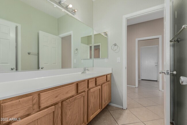 Building Photo - 14440 W Redfield Rd