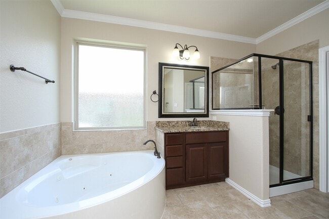 Building Photo - 162 Hearthshire Cir