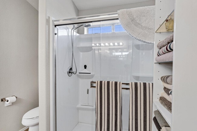 Building Photo - 144 S Kingston St