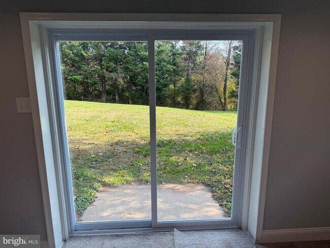 Building Photo - 445 Sawgrass Ct