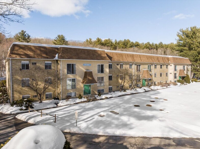 Building Photo - 176 Swanson Rd