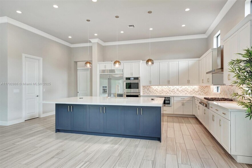 Building Photo - 17130 Magnolia Estates Dr