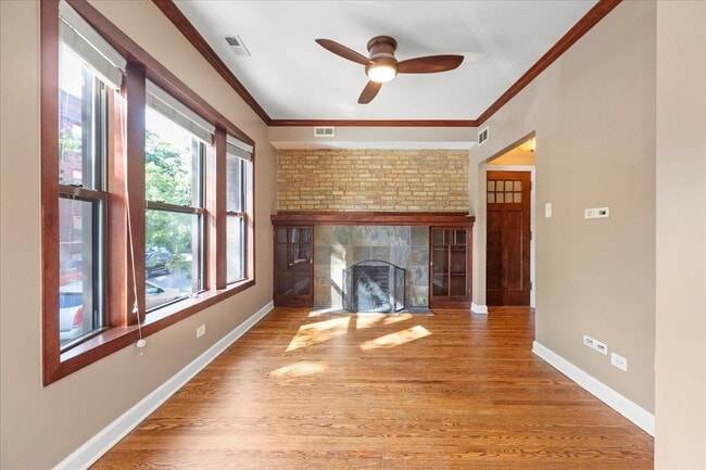 Building Photo - 1278 W Victoria St