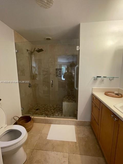 Building Photo - 2870 Pine Tree Dr