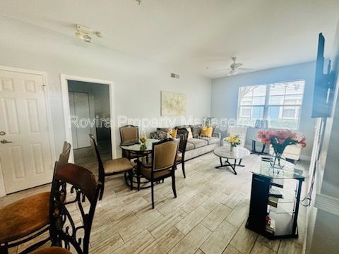 Building Photo - 4000 Venetian Bay Dr