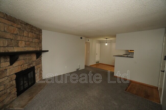 Building Photo - 4400 S Quebec St