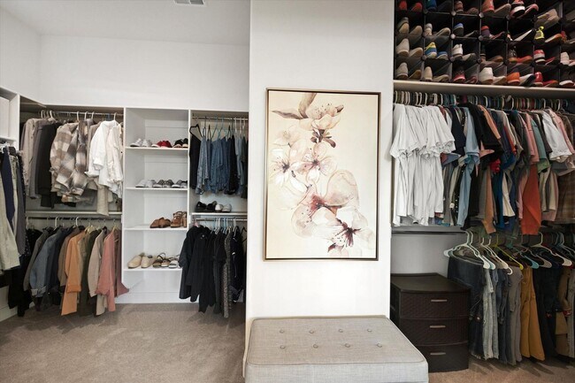 Building Photo - 4739 Fish Rock Cir