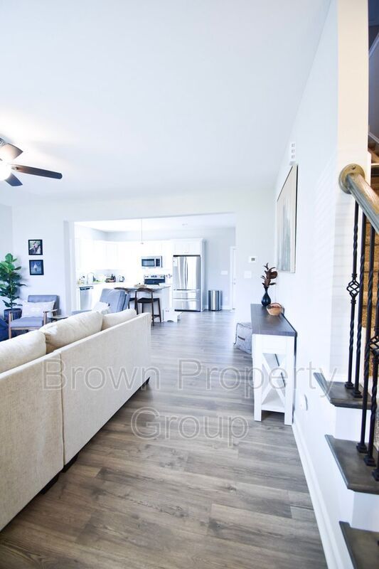 Building Photo - 517 Rempstone Ln