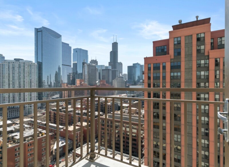 Building Photo - 370 N Jefferson St
