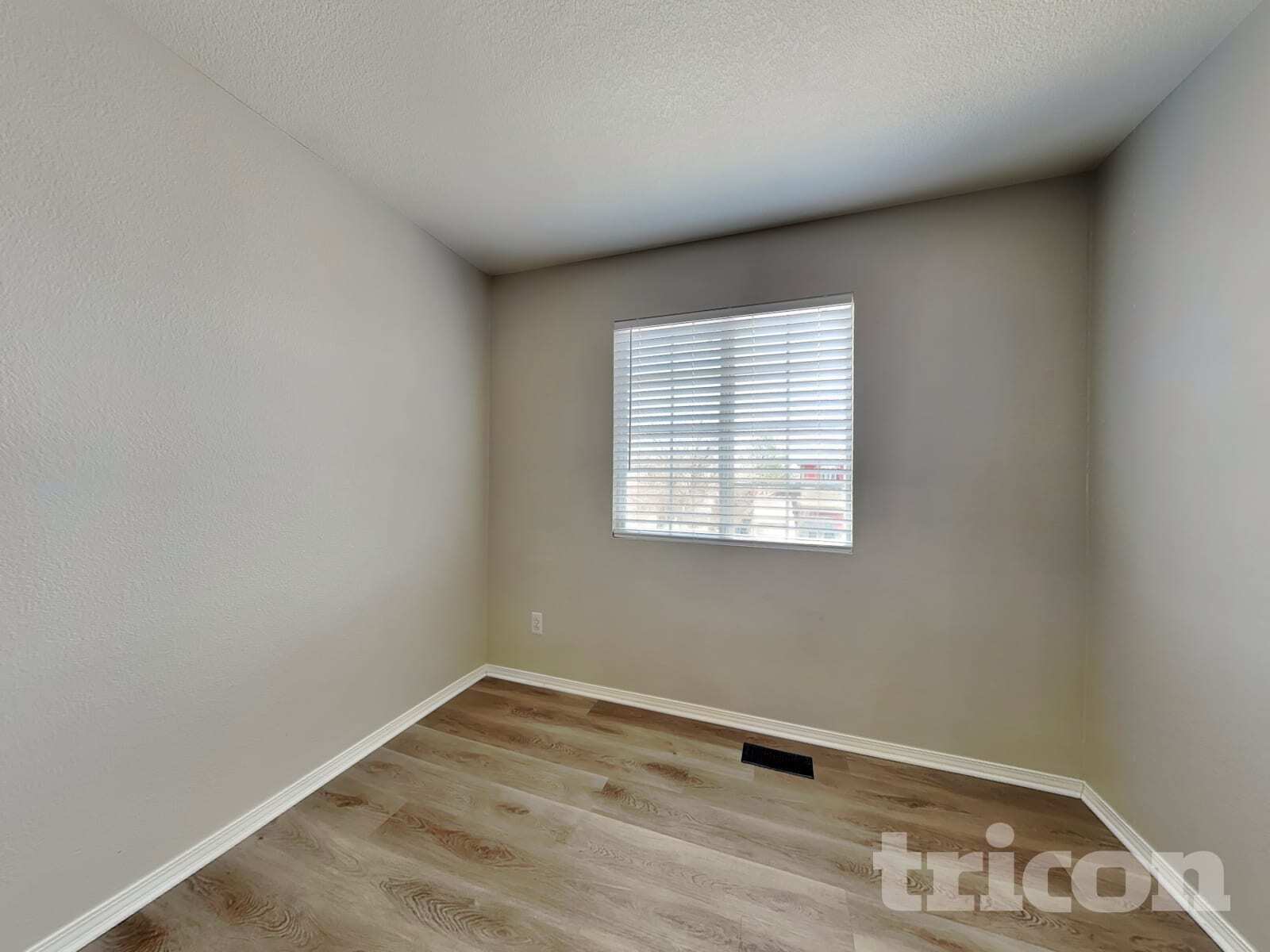 Building Photo - 11817 Columbine St