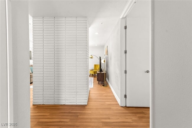 Building Photo - 1531 Commanche Dr