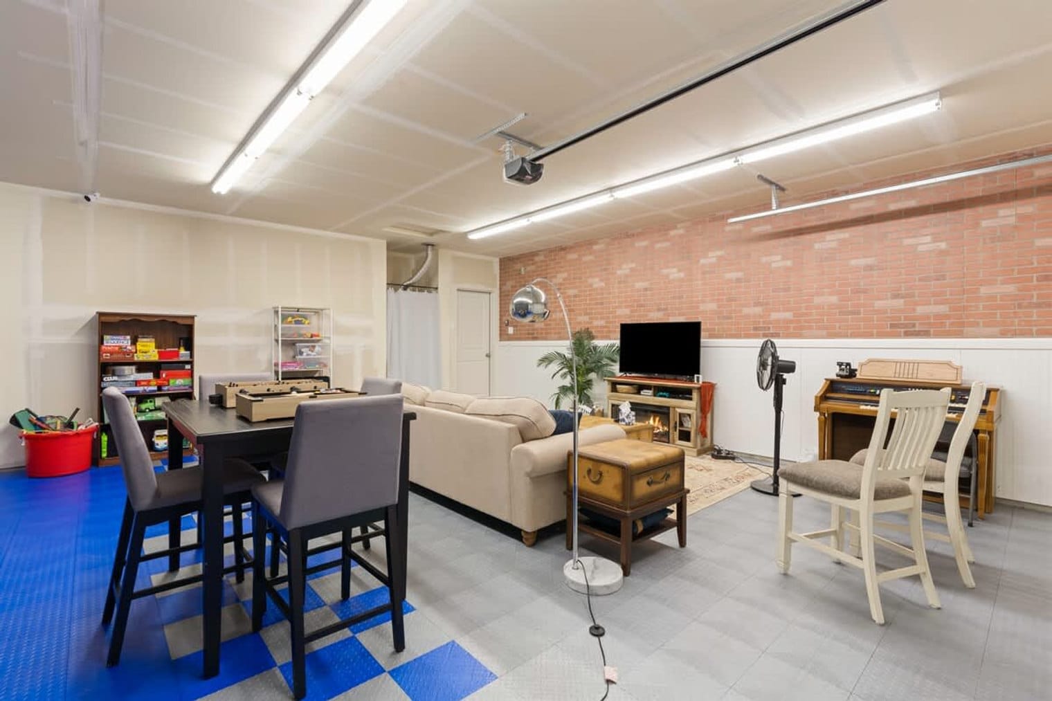 Building Photo - 3806 Winged Dove St