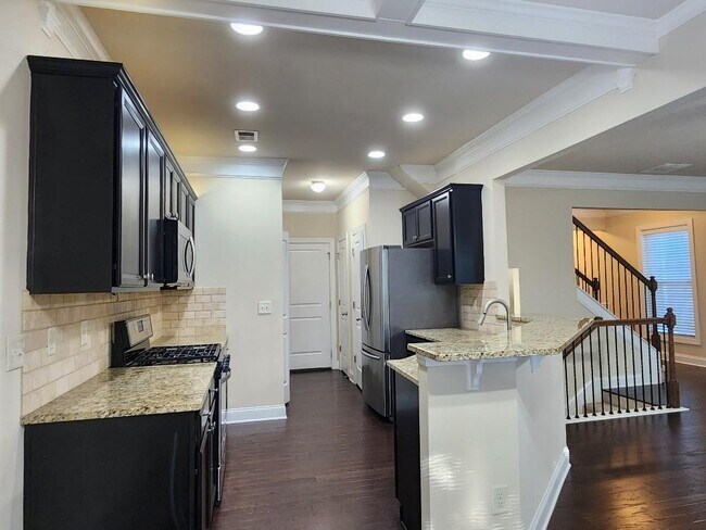 Building Photo - 229 Privet Cir