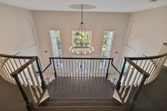 Building Photo - 321 Museum Village Rd