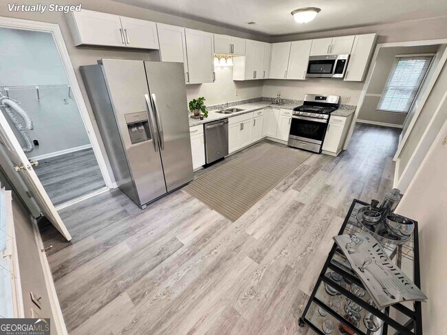 Building Photo - 4051 Coyte Dr