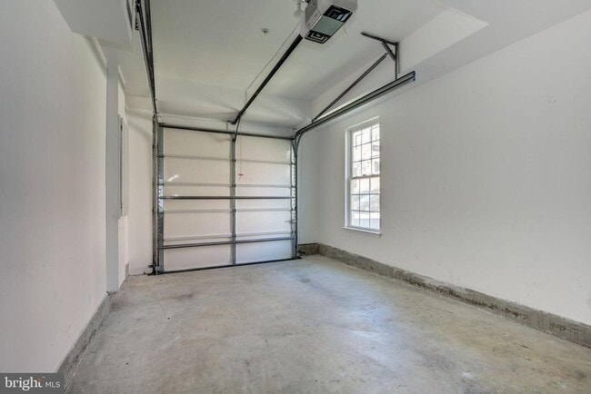 Building Photo - 451 Kornblau Terrace SE